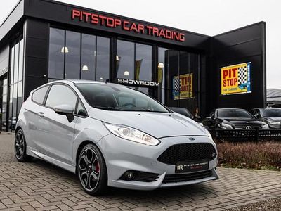 Overige Occasion 2016 Ford Fiesta ST200 Hatchback | € 17.650