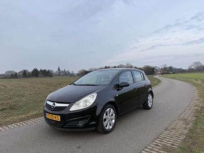 Zwart Occasion 2007 Opel Corsa Cosmo Hatchback | € 2.299 (Eerlijke prijs)
