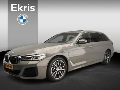 Grijs Occasion 2022 BMW 520 M Sport Stationwagen | € 33.900 (Eerlijke prijs)