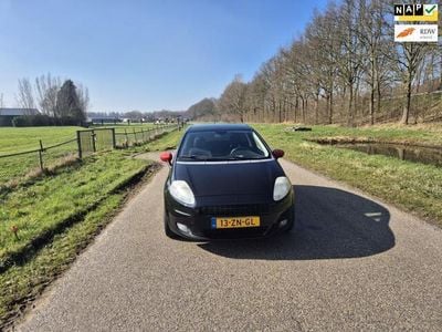 Occasion Fiat Grande Punto 78 PK (57 kW) 2008 Zwart Hatchback
