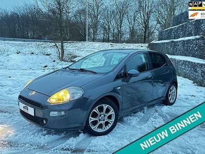 Grijs (metallic) Occasion 2014 Fiat Punto Evo Lounge Hatchback | € 4.250 (Eerlijke prijs)