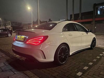 Wit Occasion 2015 Mercedes CLA180 AMG Sedan | € 14.250 (Eerlijke prijs)