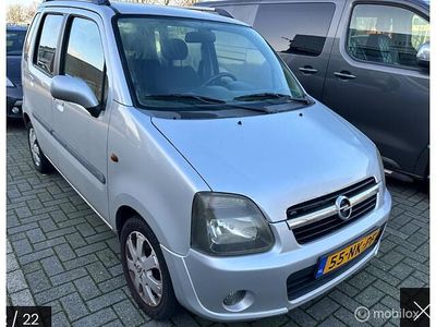 Grijs (metallic) Gebruikt 2003 Opel Agila Design Edition Hatchback | € 1.199 (Eerlijke prijs)