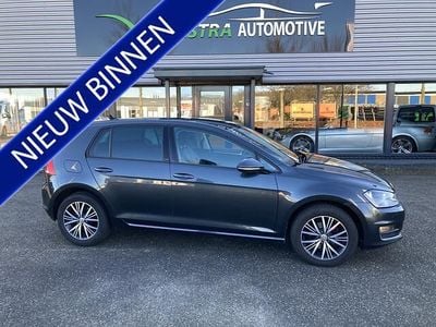 Grijs (metallic) Occasion 2016 VW Golf VII Allstar Hatchback | € 14.250 (Iets duurder)