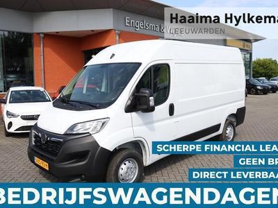 tweedehands Opel Movano 2.2D 120 L2H2 3.3t Navigatie | Trekhaak | Verzwaarde Vering | Climate Control | Cruise Control | 3 Persoons | Financial Lease Mogelijk | Uit voorraad Leverbaar