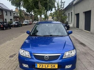 Blauw Gebruikt 2002 Mazda 323 Exclusive Hatchback | € 1.999