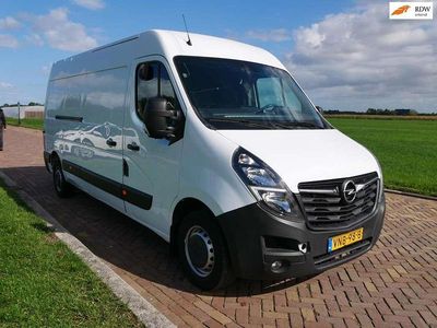 Wit Occasion 2022 Opel Movano Van | € 10.499
