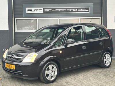Zwart (metallic) Gebruikt 2004 Opel Meriva MPV | € 2.785 (Eerlijke prijs)