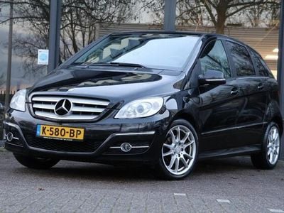 Occasion Mercedes B180 109 PK (80 kW) 2011 Zwart MPV