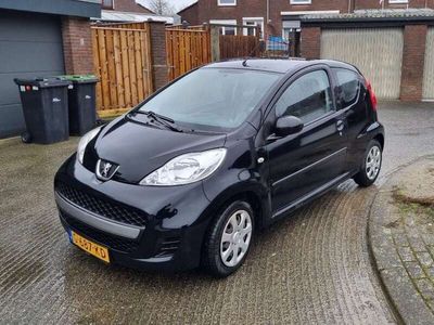 tweedehands Peugeot 107 1.0-12V Sportium