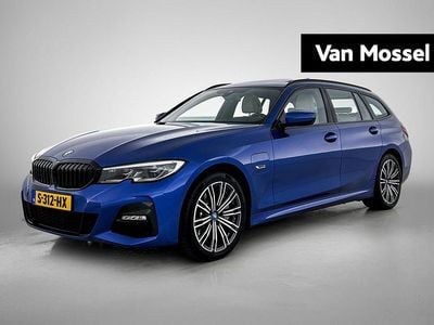 Occasion BMW 330e Basis 292 PK (214 kW) 2022 Blauw Stationwagen