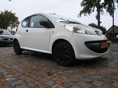 Occasion Peugeot 107 68 PK (50 kW) 2008 Wit Hatchback
