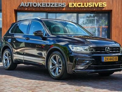 Zwart Occasion 2019 VW Tiguan Highline SUV | € 18.900 (Eerlijke prijs)