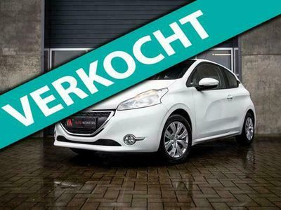 Wit Gebruikt 2012 Peugeot 208 Allure Hatchback | € 5.950 (Eerlijke prijs)