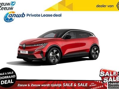 Nieuw Renault Megane E-Tech Komfort 2025 Twotone rouge flamme / noir etoile Hatchback