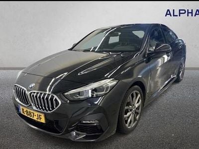 Zwart (metallic) Occasion 2021 BMW 218 Executive Coupé | € 19.900 (Goede deal)