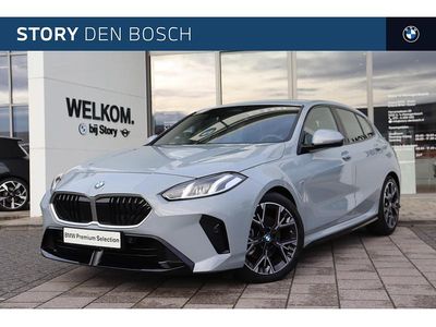 Grijs Occasion 2025 BMW 120 M Sport Hatchback | € 35.750 (Eerlijke prijs)