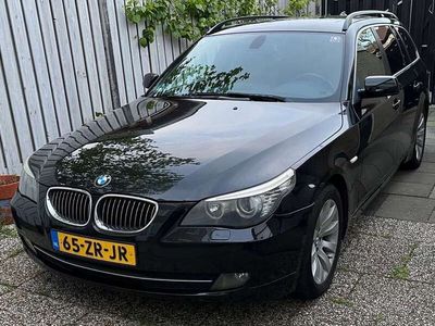 BMW 523