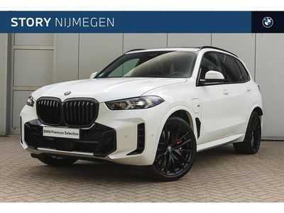 Wit Occasion 2025 BMW X5 Executive SUV | € 104.950