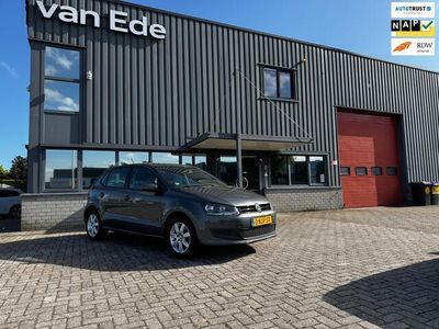 Grijs Gebruikt 2013 VW Polo Edition Hatchback | € 6.450 (Eerlijke prijs)