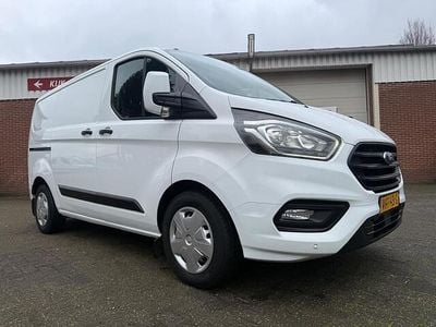 Wit Occasion 2020 Ford Transit Custom Trend Van | € 15.950