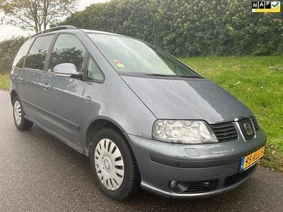 Grijs Gebruikt 2010 Seat Alhambra Ecomotive MPV | € 3.499