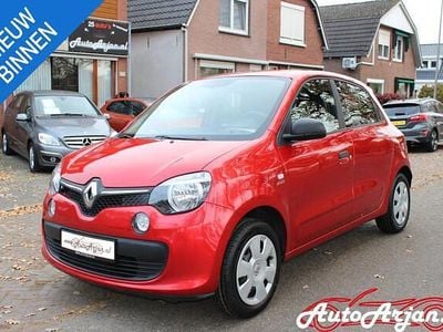 Rood Gebruikt 2015 Renault Twingo Authentique Hatchback | € 6.000 (Eerlijke prijs)