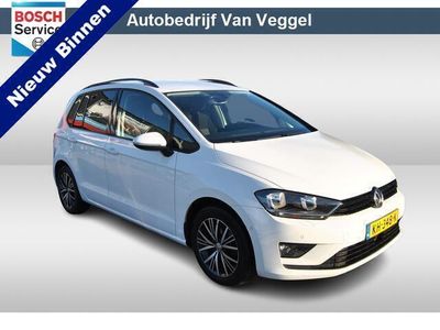 tweedehands VW Golf Sportsvan 1.2 TSI Business Edition trekhaak navi cruise a