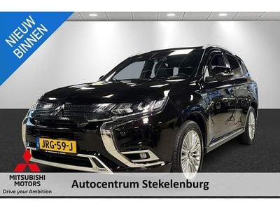 Zwart Gebruikt 2018 Mitsubishi Outlander P-HEV Edition SUV | € 20.945 (Eerlijke prijs)