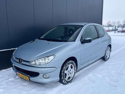 Grijs Gebruikt 2006 Peugeot 206 Hatchback | € 1.495 (Eerlijke prijs)