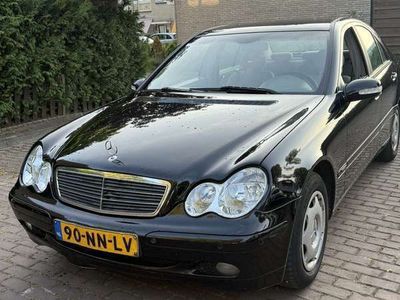 Mercedes C200
