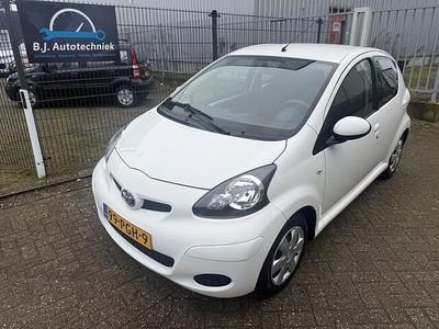 Occasion Toyota Aygo Comfort 68 PK (50 kW) 2011 Wit Hatchback