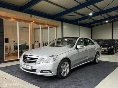 Zilver Occasion 2009 Mercedes E500 Elegance Sedan | € 29.900