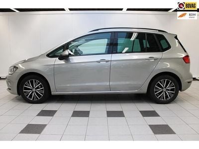 Occasion VW Golf Sportsvan Highline 110 PK (80 kW) 2017 Grijs MPV