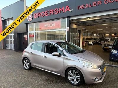 Grijs Gebruikt 2012 Peugeot 208 Allure Hatchback | € 3.950 (Eerlijke prijs)