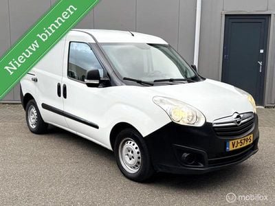 Overige Gebruikt 2014 Opel Combo Sedan | € 3.150 (Eerlijke prijs)