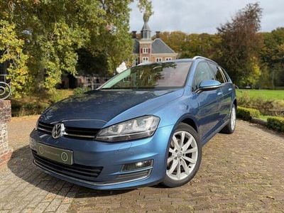 Blauw Occasion 2016 VW Golf VII Highline Stationwagen | € 12.000 (Eerlijke prijs)