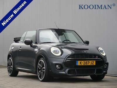 tweedehands Mini Cooper S Cabriolet 2.0 179pk Hammersmith Automaat JCW-Pack LED / Navi