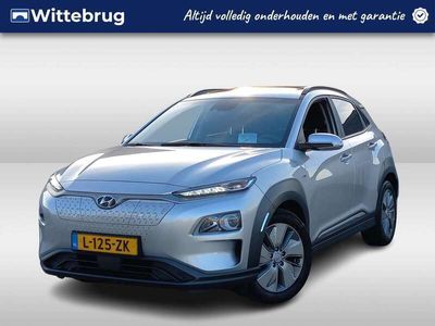 tweedehands Hyundai Kona EV Fashion Sky 64 kWh SCHUIF/KANTELDAK | NAVIGATIE