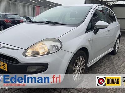 Wit (metallic) Occasion 2010 Fiat Punto Evo Dynamic Hatchback | € 2.250 (Iets duurder)