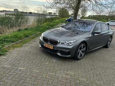 BMW 730