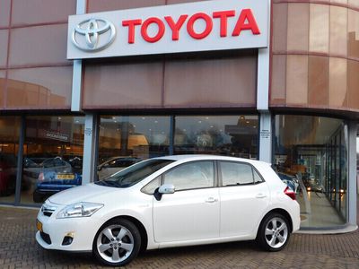 Toyota Auris Hybrid