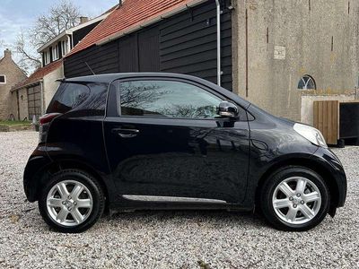 Toyota iQ