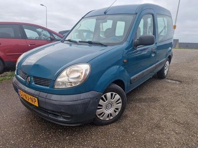 tweedehands Renault Kangoo 1.2-16V Authentique/nap/apk/invalide auto geschikt voor scootmobiel met ( kofferbaklift ) inruilen mogelijk