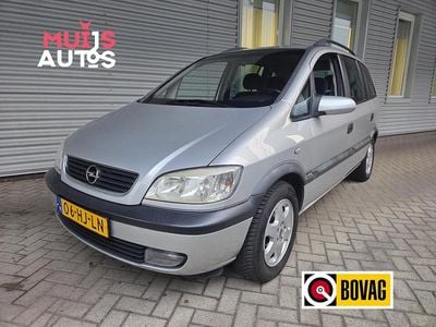 Grijs Gebruikt 2001 Opel Zafira Elegance MPV | € 2.495 (Eerlijke prijs)