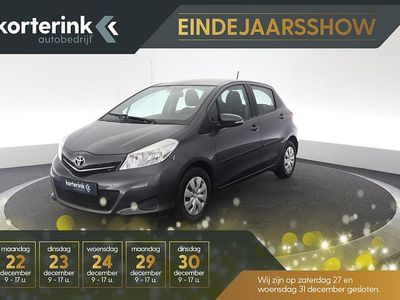 Grijs Gebruikt 2014 Toyota Yaris Hatchback | € 9.950 (Eerlijke prijs)