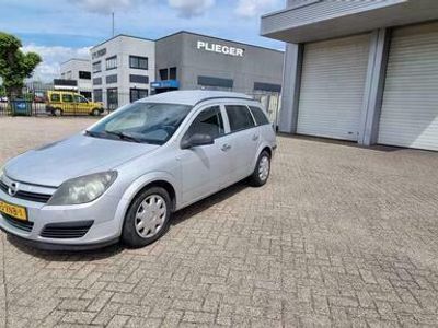 tweedehands Opel Astra 1.7 CDTi GRIJS KENTEKEN AIRCO VEEL OPTIES