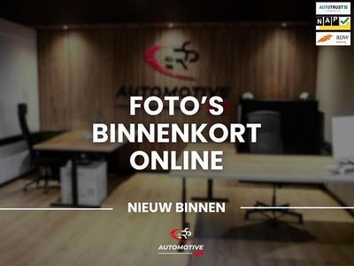 Wit Gebruikt 2022 Mercedes C180 AMG line Stationwagen | € 38.945 (Eerlijke prijs)