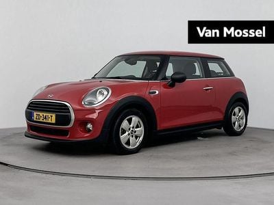 Rood Gebruikt 2019 Mini ONE Salt Hatchback | € 15.440 (Goede deal)