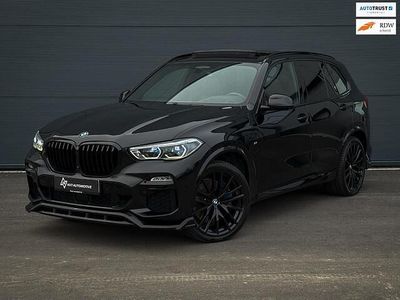 Zwart (metallic) Occasion 2021 BMW X5 M Sport SUV | € 64.950 (Iets duurder)